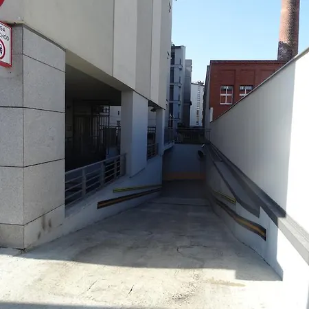 Black&white Apartment- Wierzbowa 5 Poznań