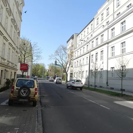 Black&white Apartment- Wierzbowa 5 *