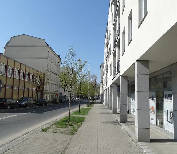 Black&white Apartment- Wierzbowa 5 דירה פוזנן