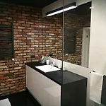 Black&white Apartment- Wierzbowa 5 Apartment Poznan