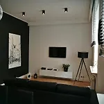 Black&white Apartment- Wierzbowa 5 Poznan