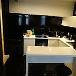 Black&white Apartment- Wierzbowa 5 Apartment Poznan