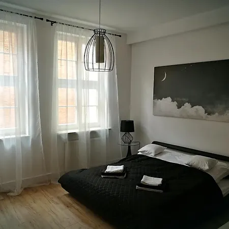 아파트 Black&white Apartment- Wierzbowa 5 *