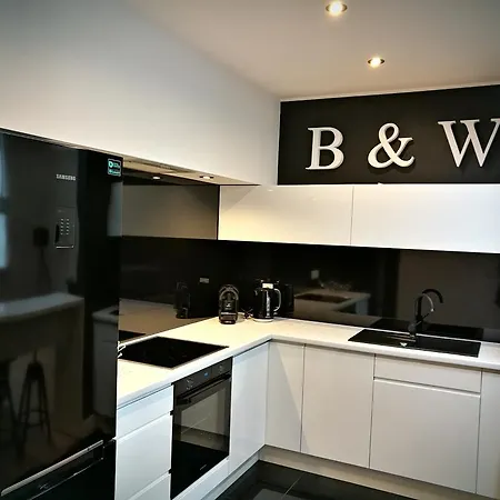아파트 Black&white Apartment- Wierzbowa 5