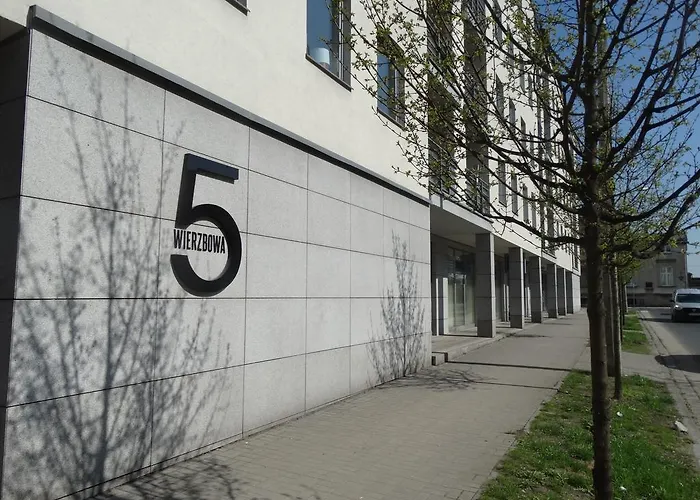 Black&white Apartment- Wierzbowa 5 Apartamento *